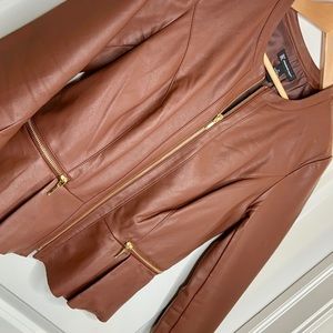 INC International Concept
Crop Jacket faux leather